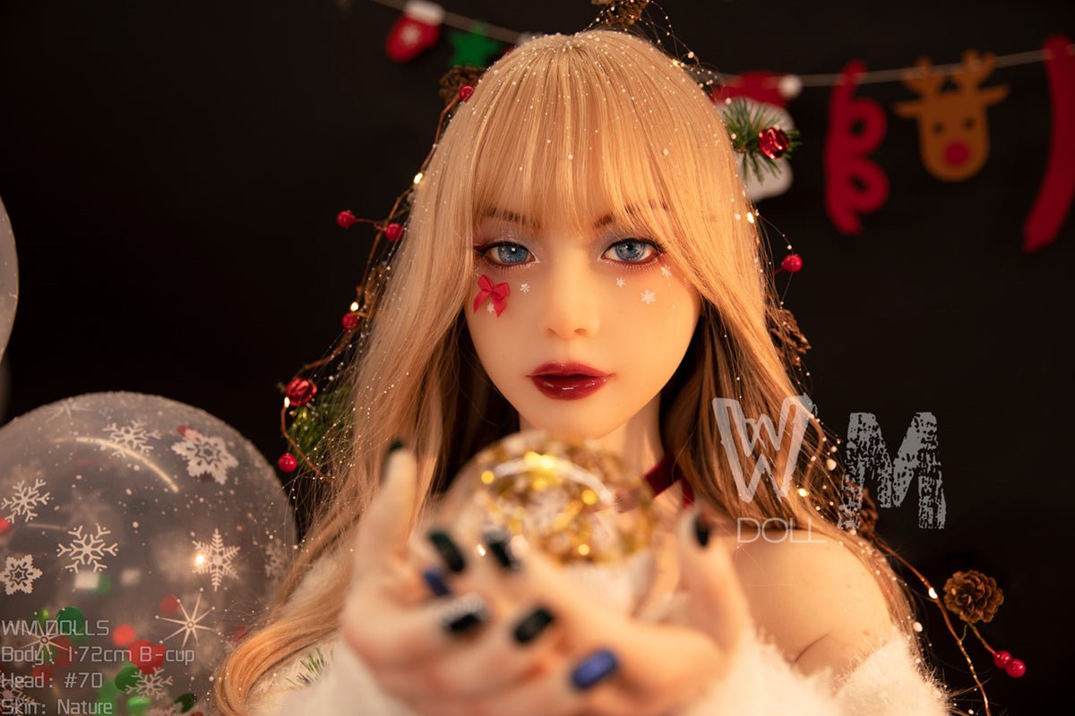 A Unique Christmas Tale: Celebrating with Companionship Beyond Tradition - SuperLoveDoll